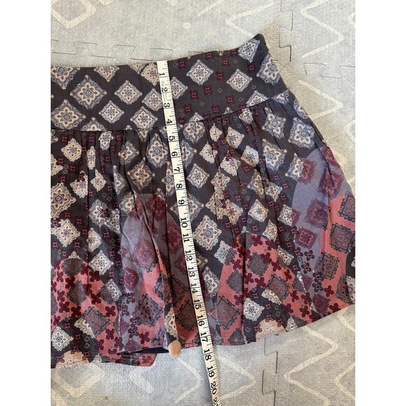 Kimchi Blue Geometric Diamonds Purple Grey Skirt Size Small - Picture 10 of 10